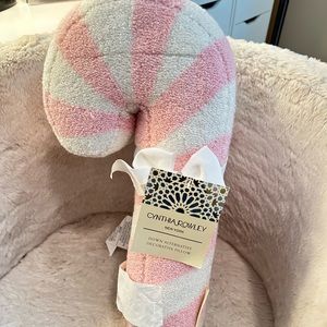 NEW Cynthia Rowley Christmas Pink Candy Cane Pillows